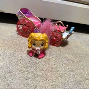 2013 Disney Princess Palace Pets - Belle & Teacup Royal Carriage Incomplete